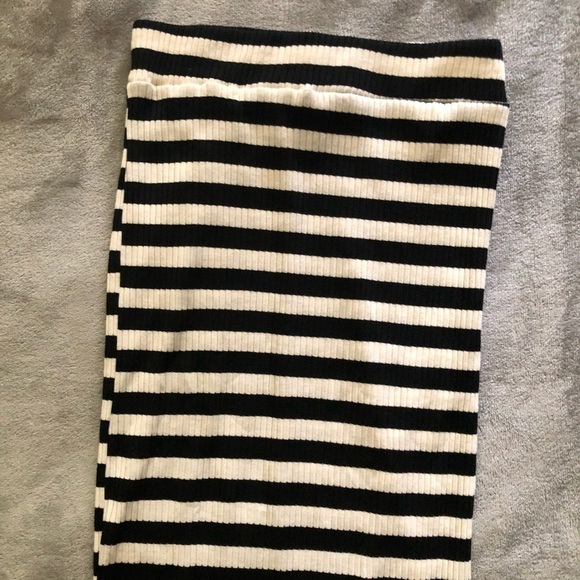 Love Culture cream and black ribbed skirt size small - Picture 2 of 5